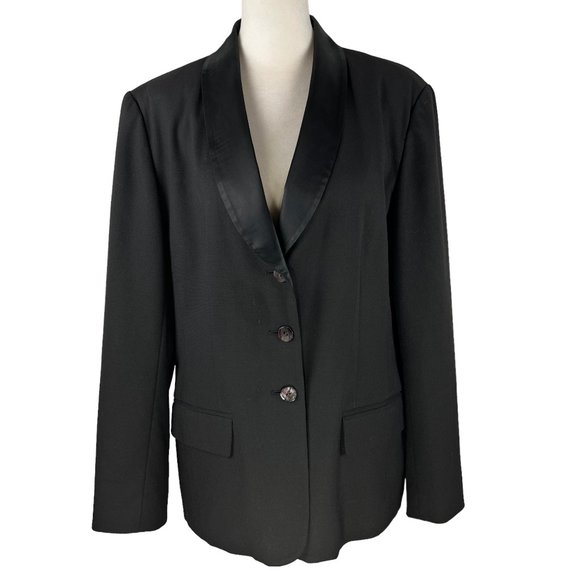 Tyler Boe Jackets & Blazers - Tyler Boe Black Tuxedo Style Blazer Size 8